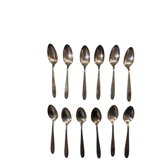 Vintage 1921 Grosvenor Oneida Community Spoons Used Set of 12 - Picture 1 of 16